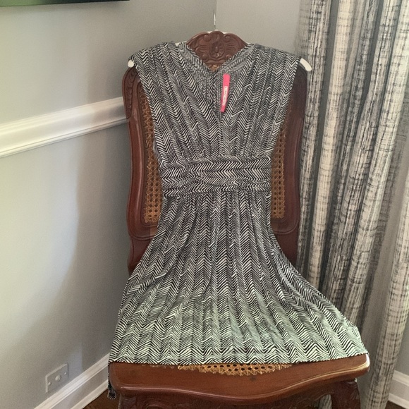 Plenty by Tracey Reese ZigZag Sleeveless Niki Dress - Picture 2 of 9